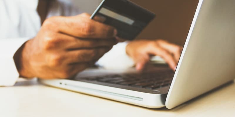 ¿Puedes Convertir Tarjetas de Regalo de Amazon en Efectivo?
